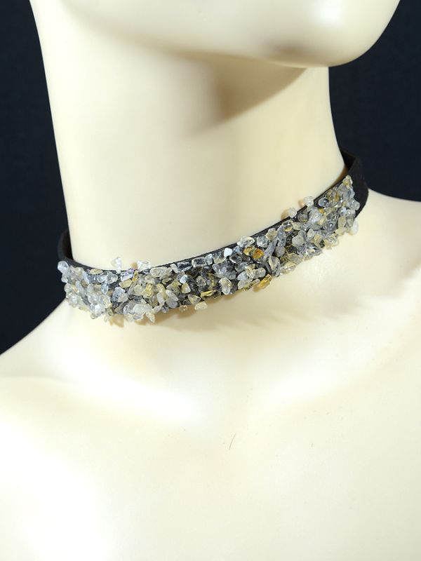 Choker on suede with citrine, 32cm.