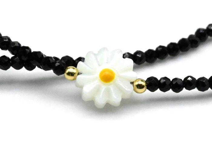 Choker with chamomile 8mm spinel ball 2mm black, 39cm