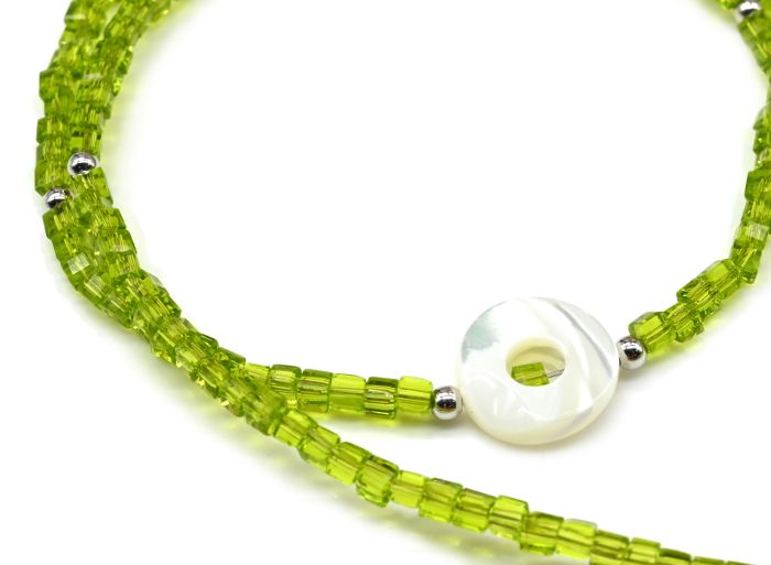 Zircon choker with mother of pearl cube 2mm green, 39.5cm