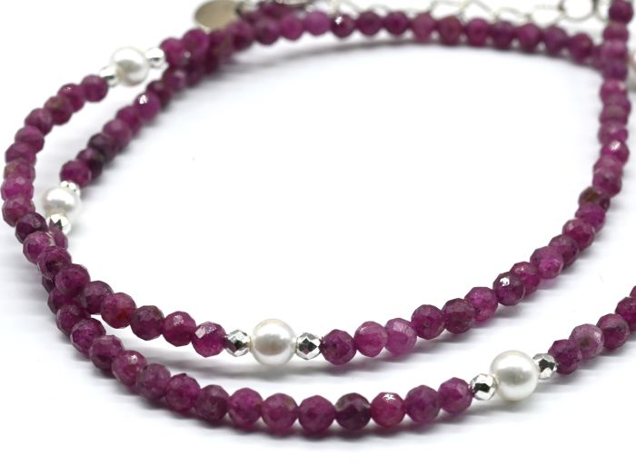 Choker made of ruby ball 3mm, insert Majorcan ball 4mm, 39cm