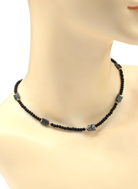 Choker made of beads "Arrows" ball 3mm colored, 39cm