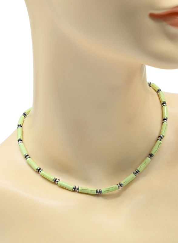 Choker made of tinted caholong cylinder 4*13mm color-clear, 38cm