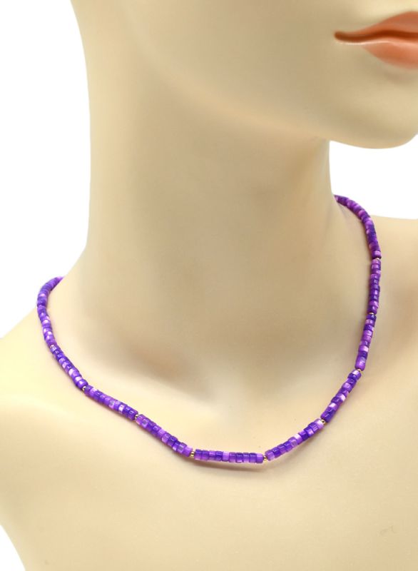 Choker made of mother-of-pearl tinted discs 4mm violet color, 45cm