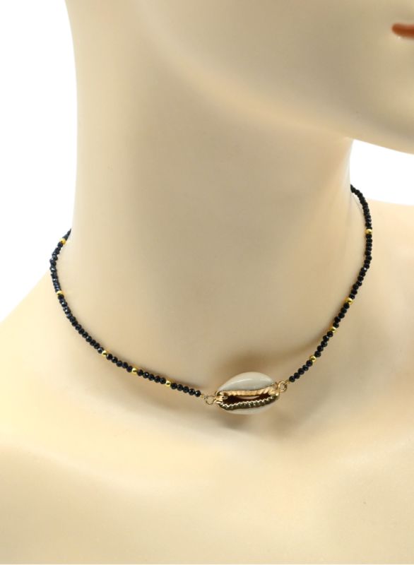 Spinel choker with Cowry shell color blue-black, 34cm