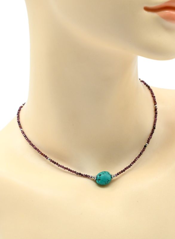 Garnet choker with artificial turquoise pendant, 38cm