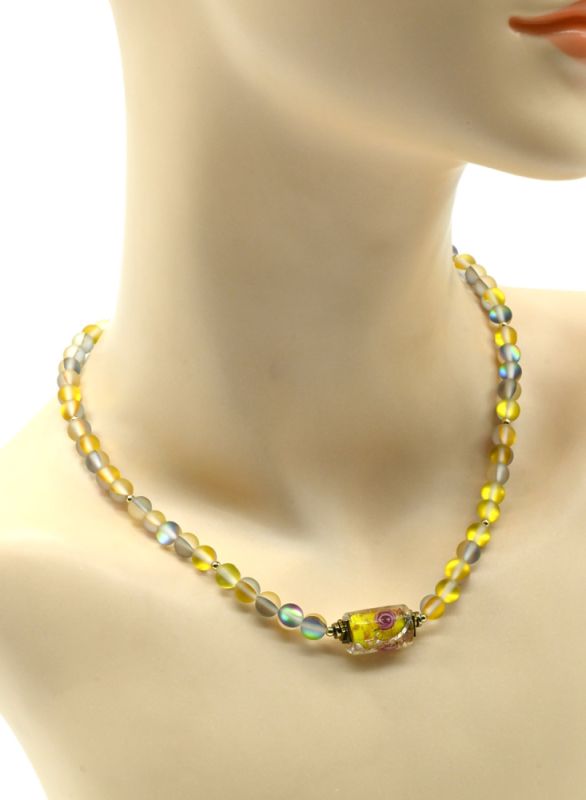 Choker with synthetic opal ball 6mm yellow, 43cm