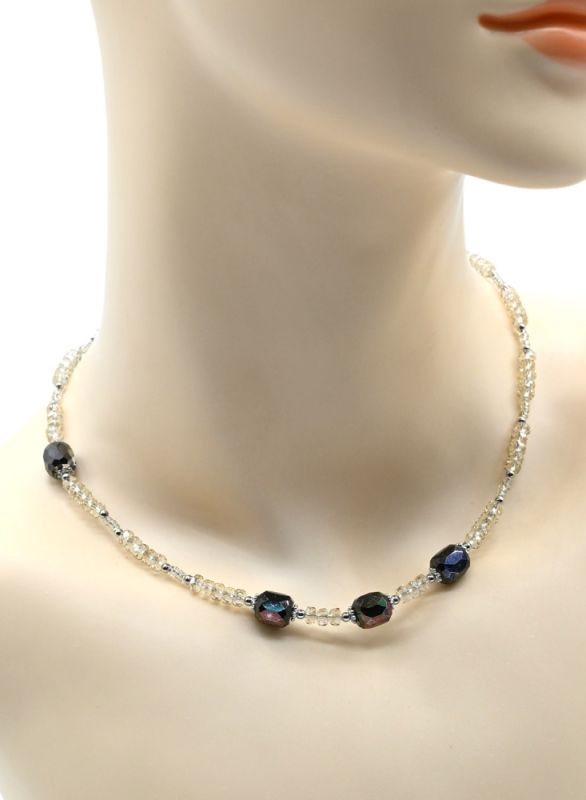 Choker with zircon rondel 4mm, barrel 7*8mm chameleon color, 39cm