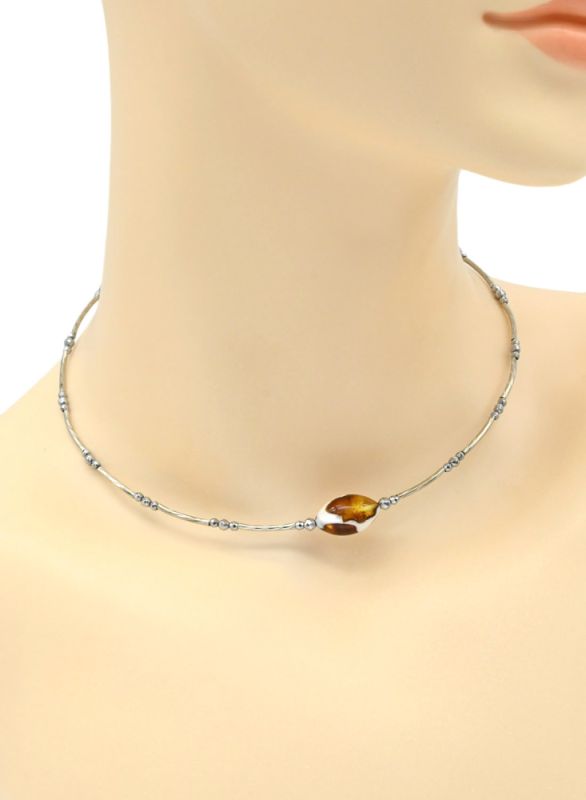 Choker with amber mosaic fig. 10*15mm, 37cm.