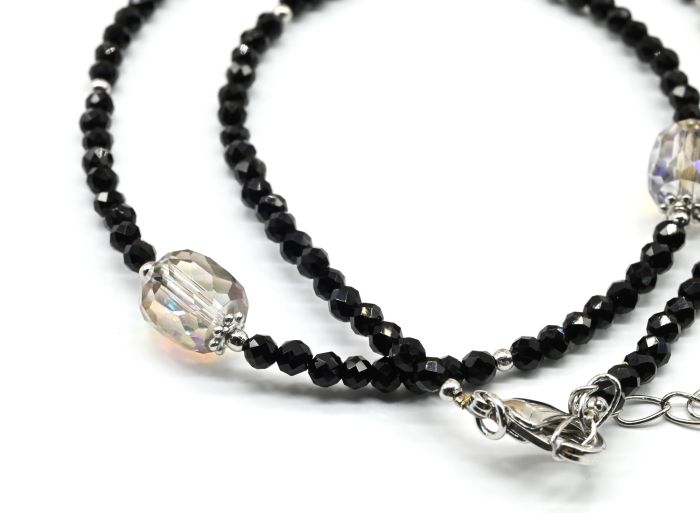 Choker made of black spinel ball 3mm with zircon 7*8mm chameleon crystal, 39cm