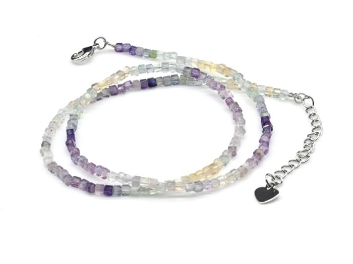 Choker made of fluorite cube 2mm, 39cm